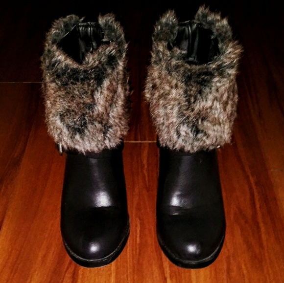 Like New JustFab 'McKinley' Booties - Picture 5 of 5